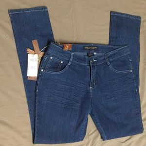 Juniors size 13 Shylo Jeans NWT